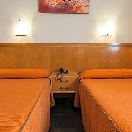 Ruta De Europa Hotel
